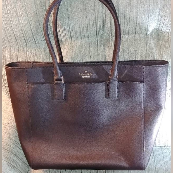 Kate Spade New York leather purse. - Picture 15 of 15